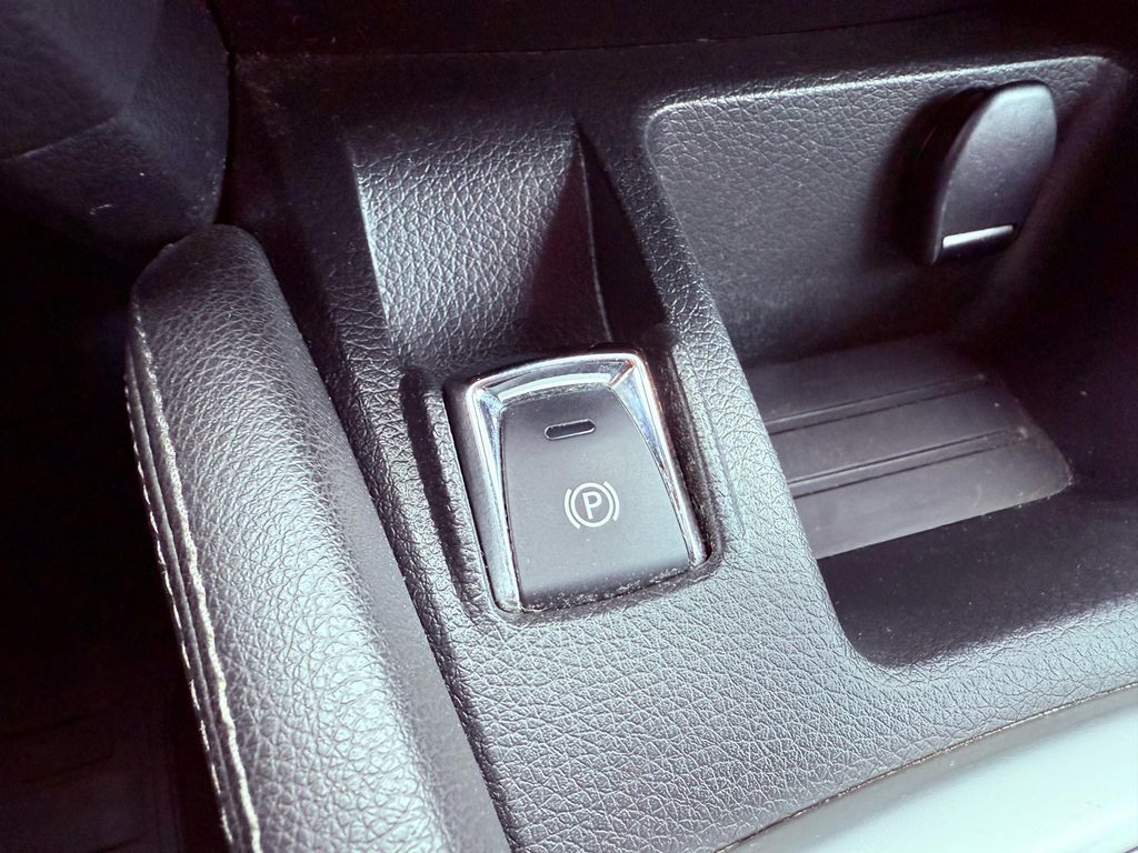 Nissan Qashqai 24