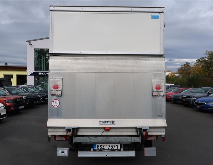 Mercedes-Benz Sprinter 8