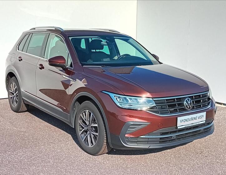 Volkswagen Tiguan 7