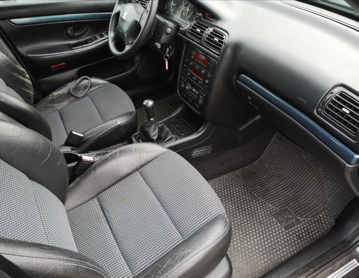 Peugeot 406 10