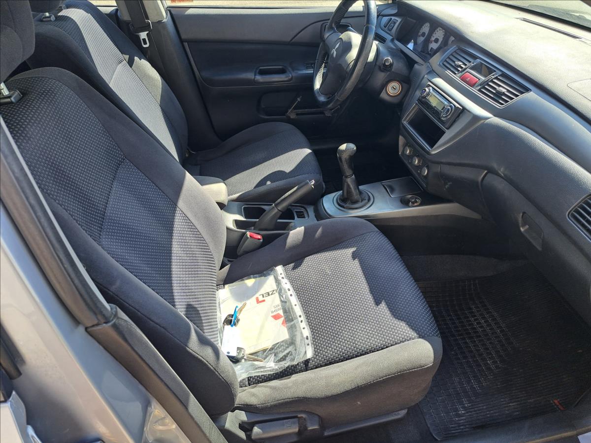 Mitsubishi Lancer