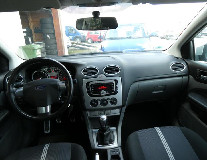 Ford Focus 24