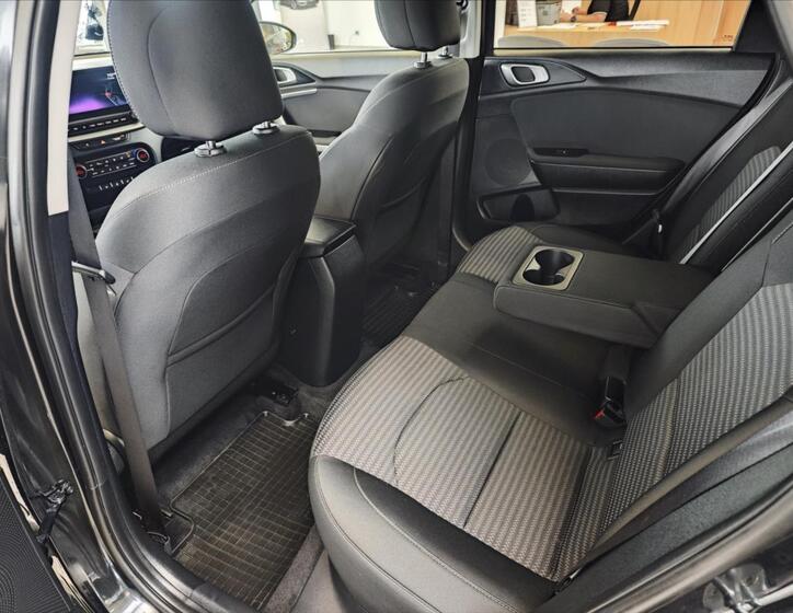 KIA Ceed 12