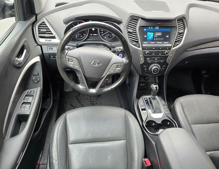 Hyundai Santa Fe 16