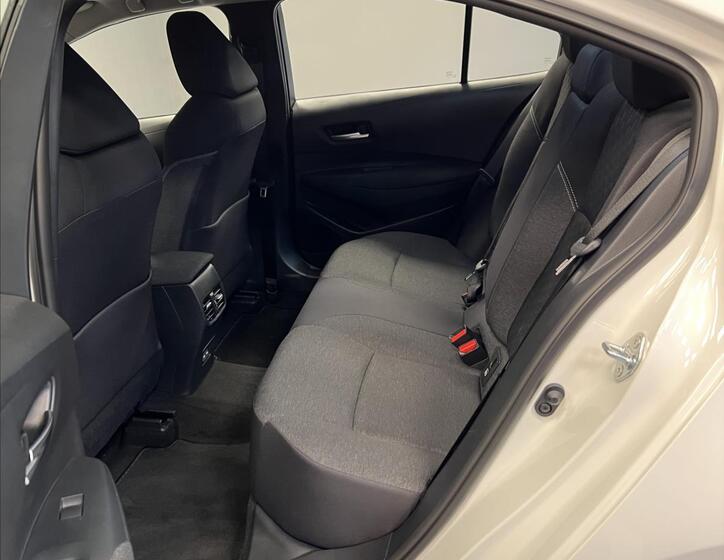 Toyota Corolla 9