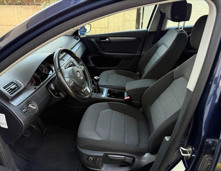 Volkswagen Passat 10