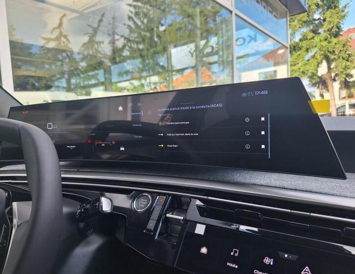 Peugeot 3008 13