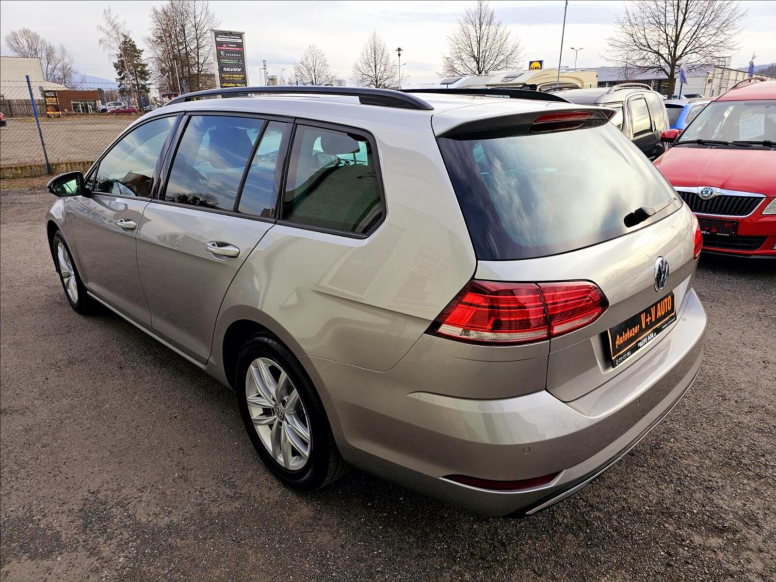 Volkswagen Golf 8