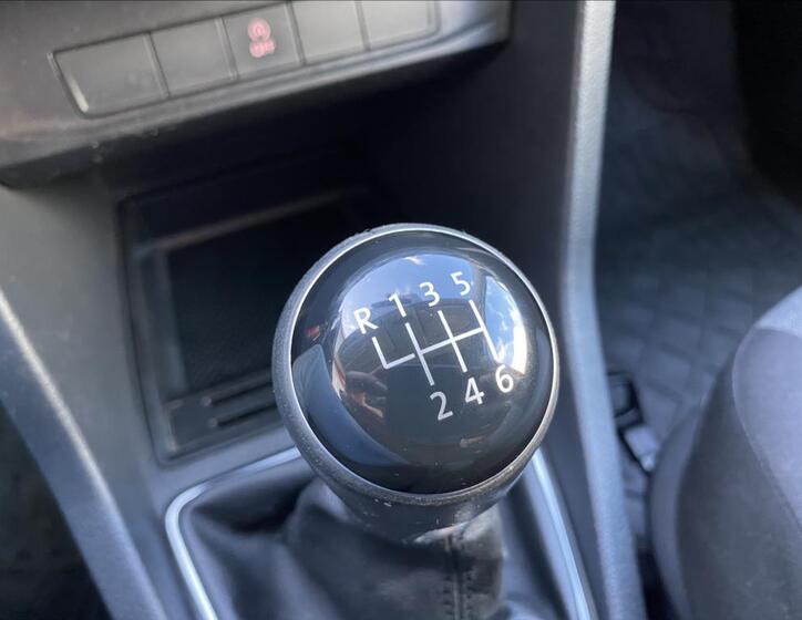 Volkswagen Caddy 24