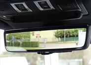 Land Rover Defender 25