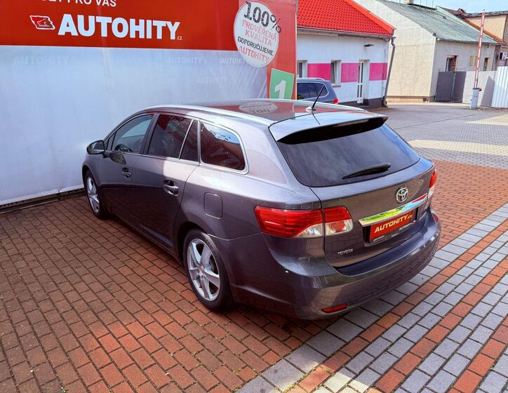 Toyota Avensis 7