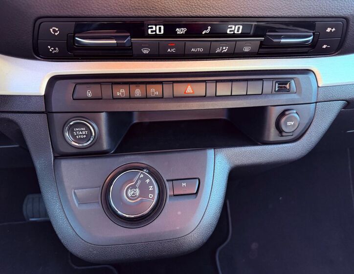 Toyota ProAce 18