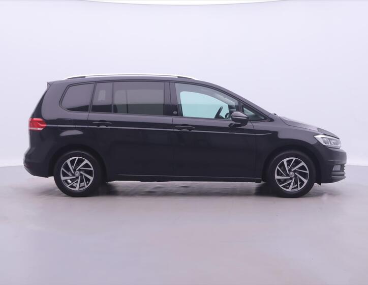 Volkswagen Touran 8