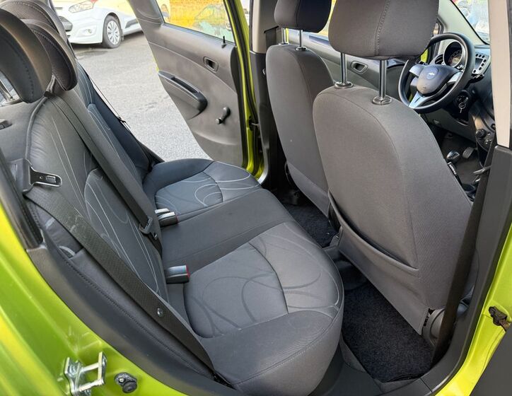 Chevrolet Spark 11