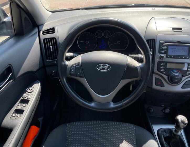 Hyundai i30 8