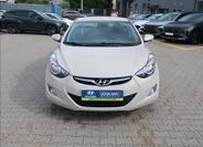 Hyundai Elantra 2