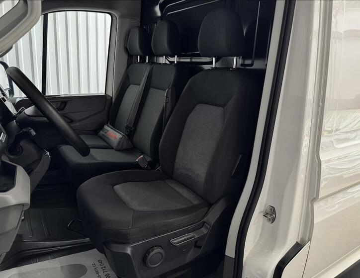 Volkswagen Crafter 29
