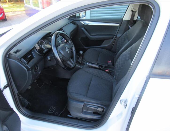 Škoda Octavia 16