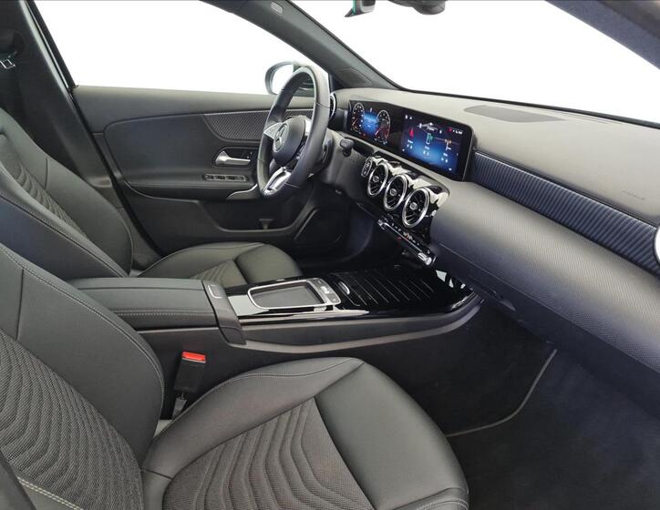 Mercedes-Benz Třídy A 12