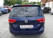 Volkswagen Touran 8