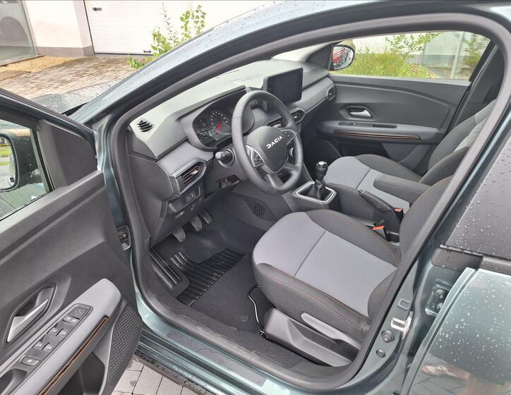 Dacia Sandero 10