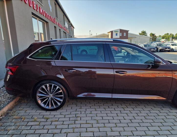 Škoda Superb 40