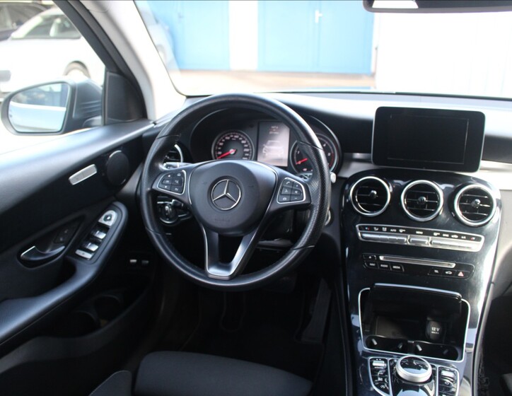 Mercedes-Benz GLC 13