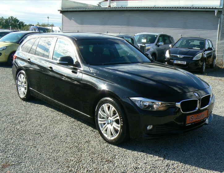 BMW Řada 3 2