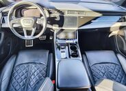 Audi Q8 17