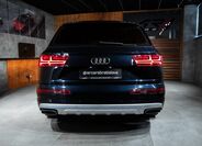 Audi Q7 26