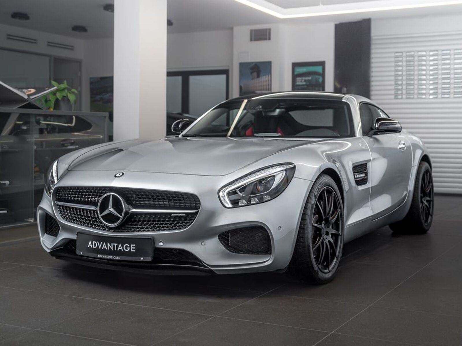 Mercedes-Benz AMG GT 1