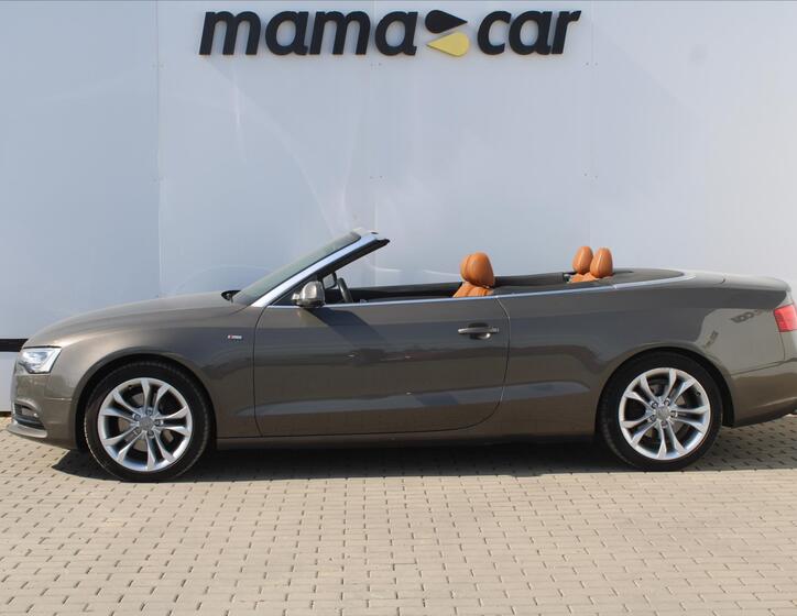 Audi A5 4
