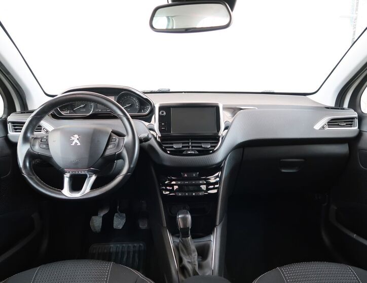 Peugeot 208 19