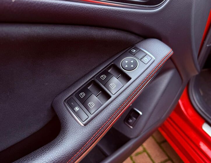 Mercedes-Benz CLA 13