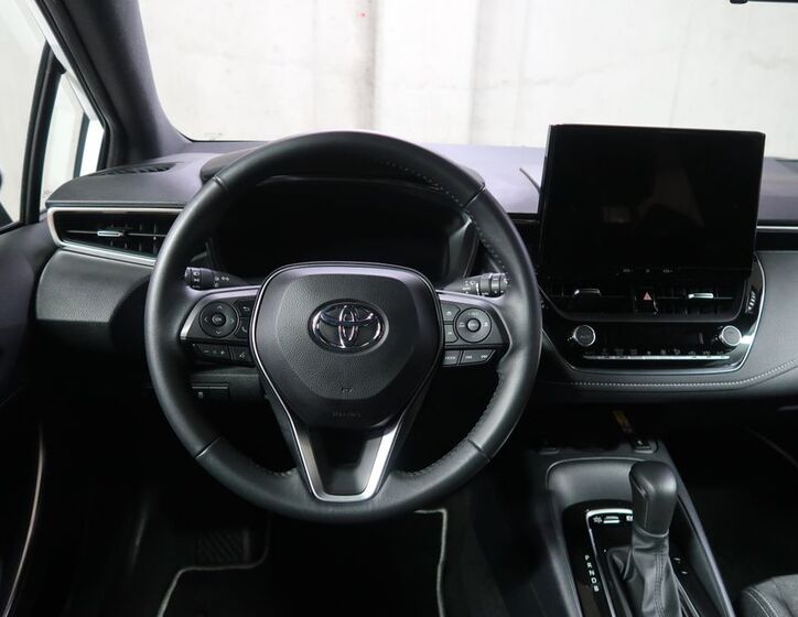 Toyota Corolla 16