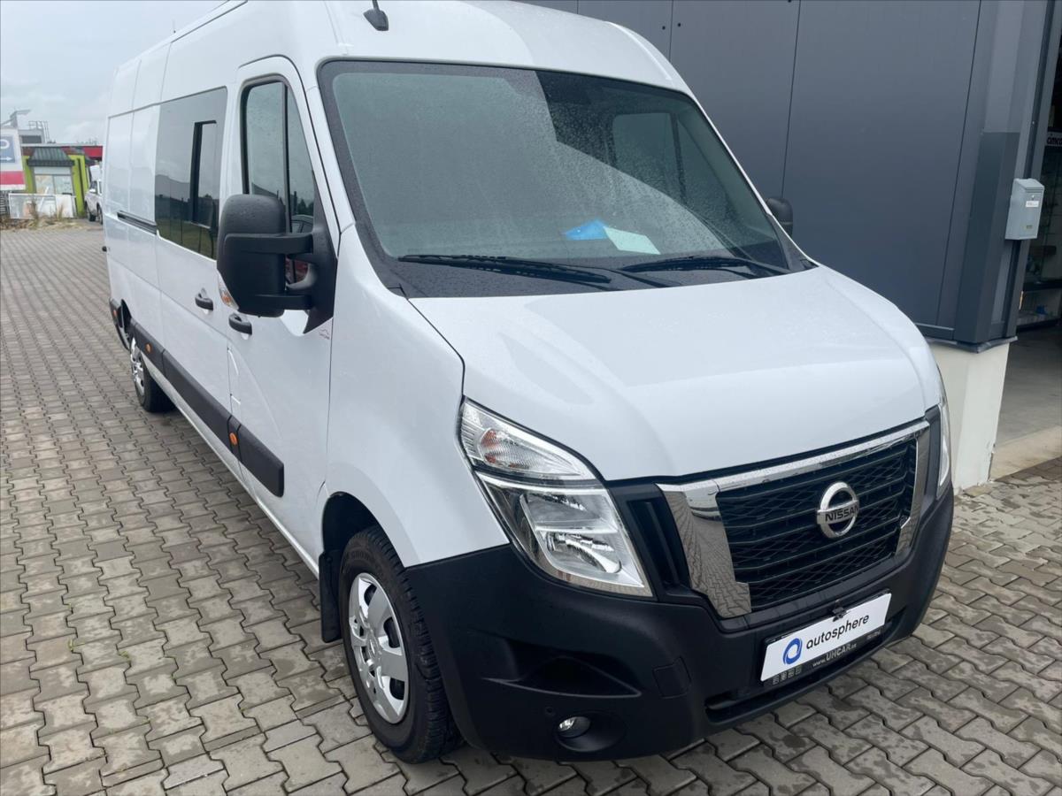 Nissan Interstar