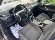 Ford Galaxy 27