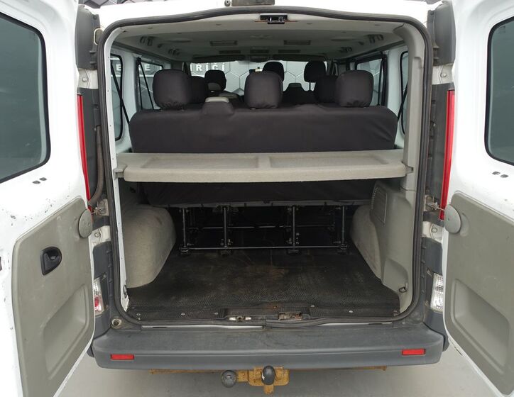 Opel Vivaro 16