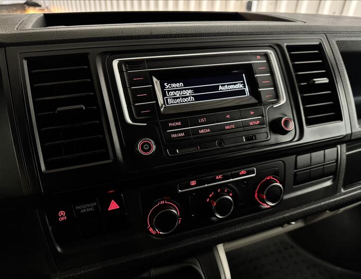 Volkswagen Transporter 24