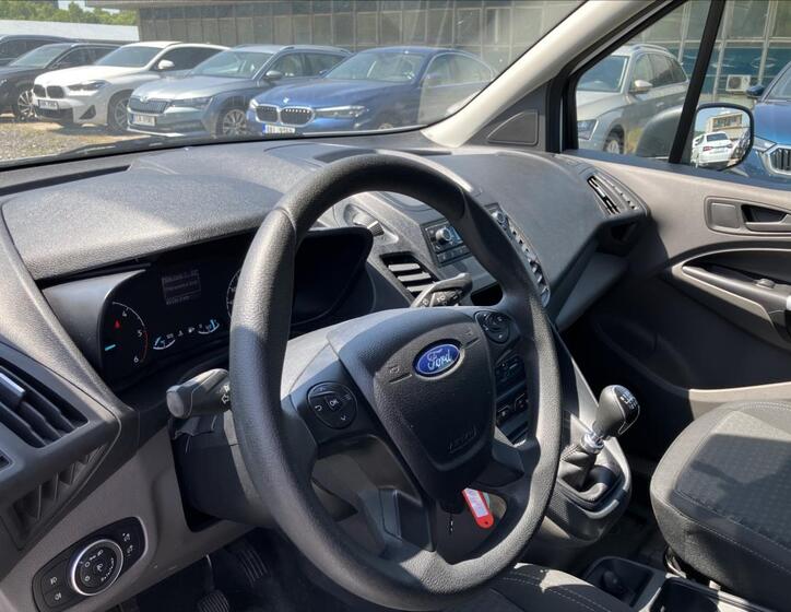 Ford Transit Connect 9