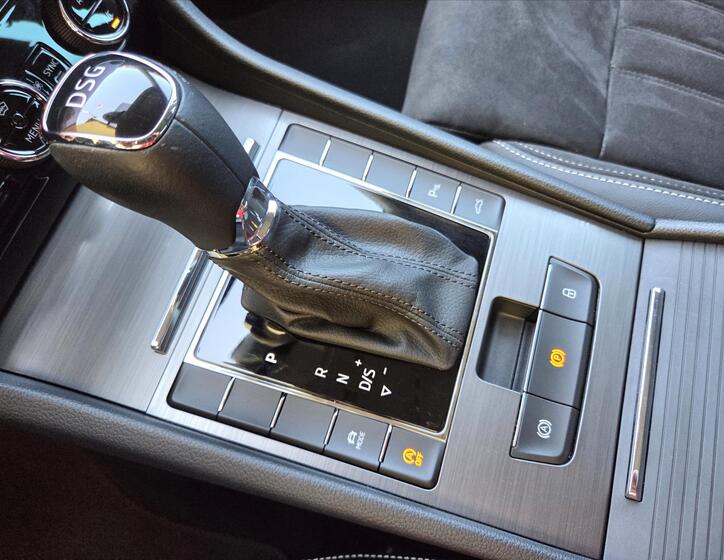 Škoda Superb 16