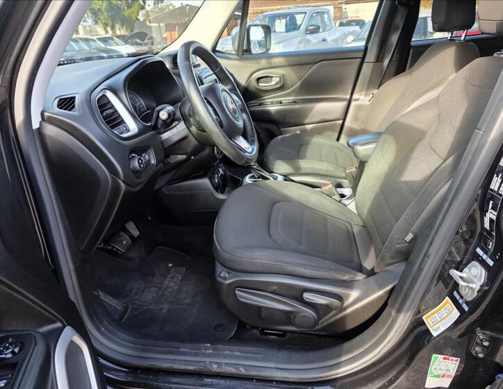 Jeep Renegade 10