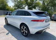 Jaguar F-Pace 12
