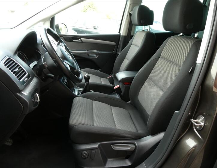 Volkswagen Sharan 11