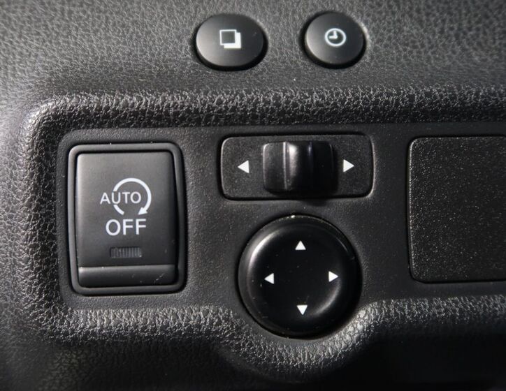 Nissan Note 25