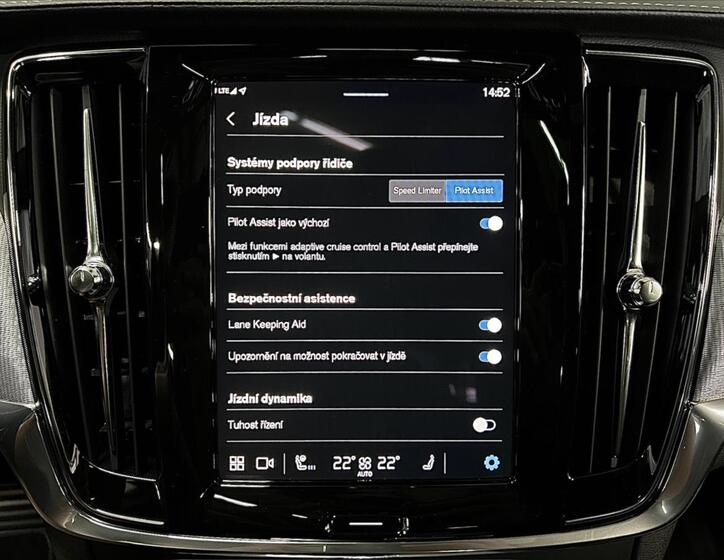 Volvo S90 17
