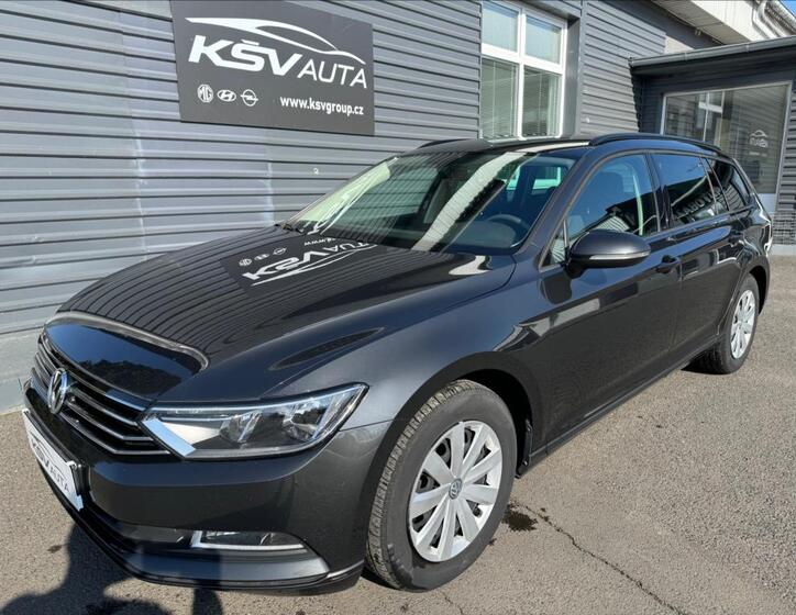 Volkswagen Passat 1