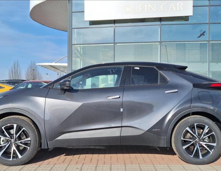 Toyota C-HR 8