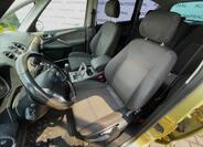 Ford S-MAX 11