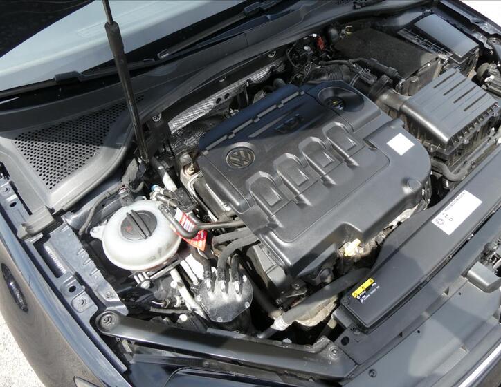 Volkswagen Golf 35